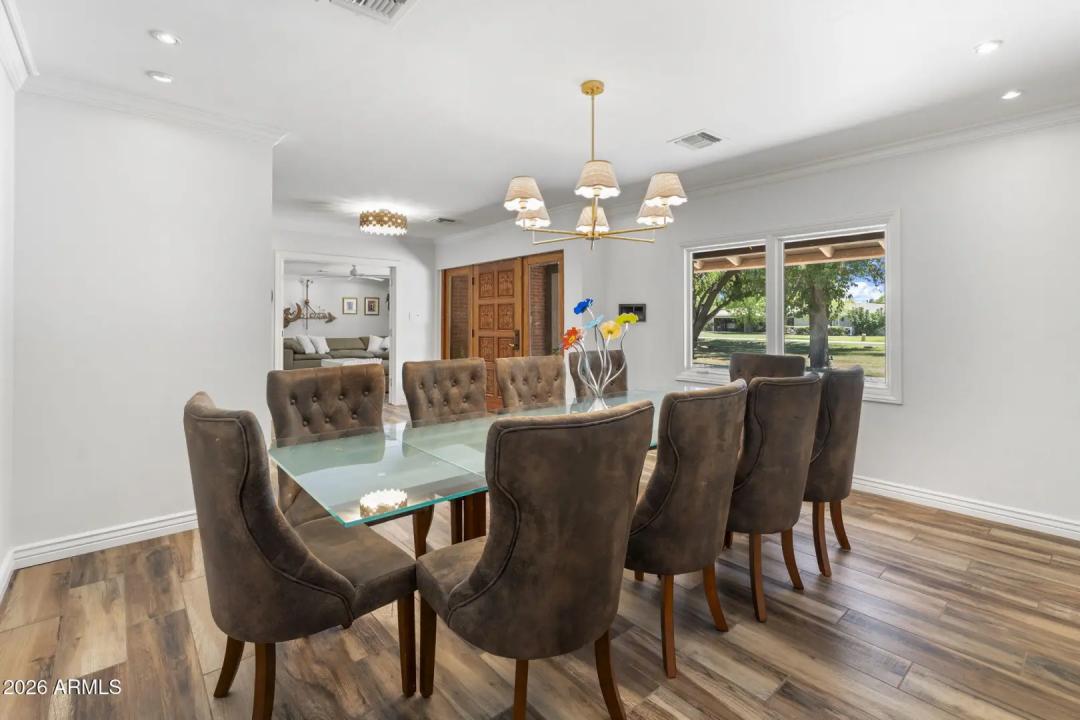 Real Estate Picture 13