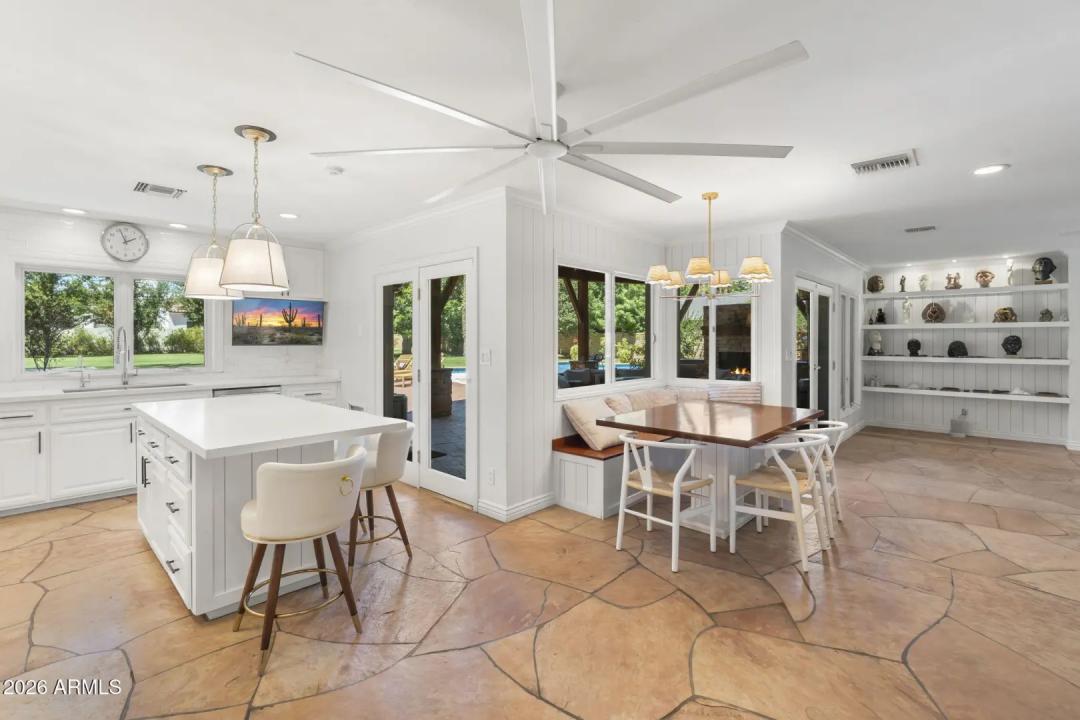 Real Estate Picture 20