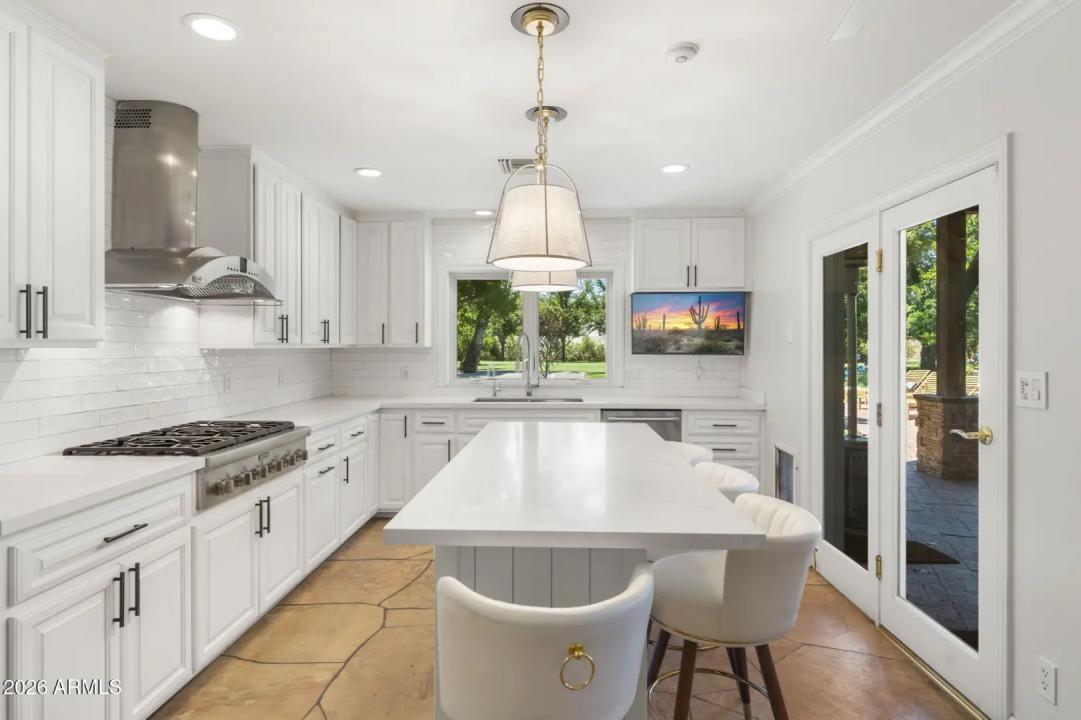 Real Estate Picture 21