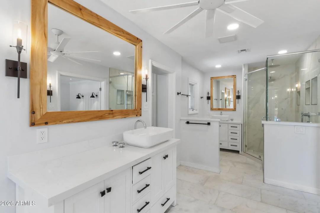 Real Estate Picture 28