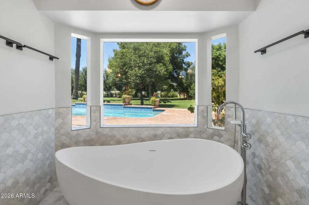 Real Estate Picture 29