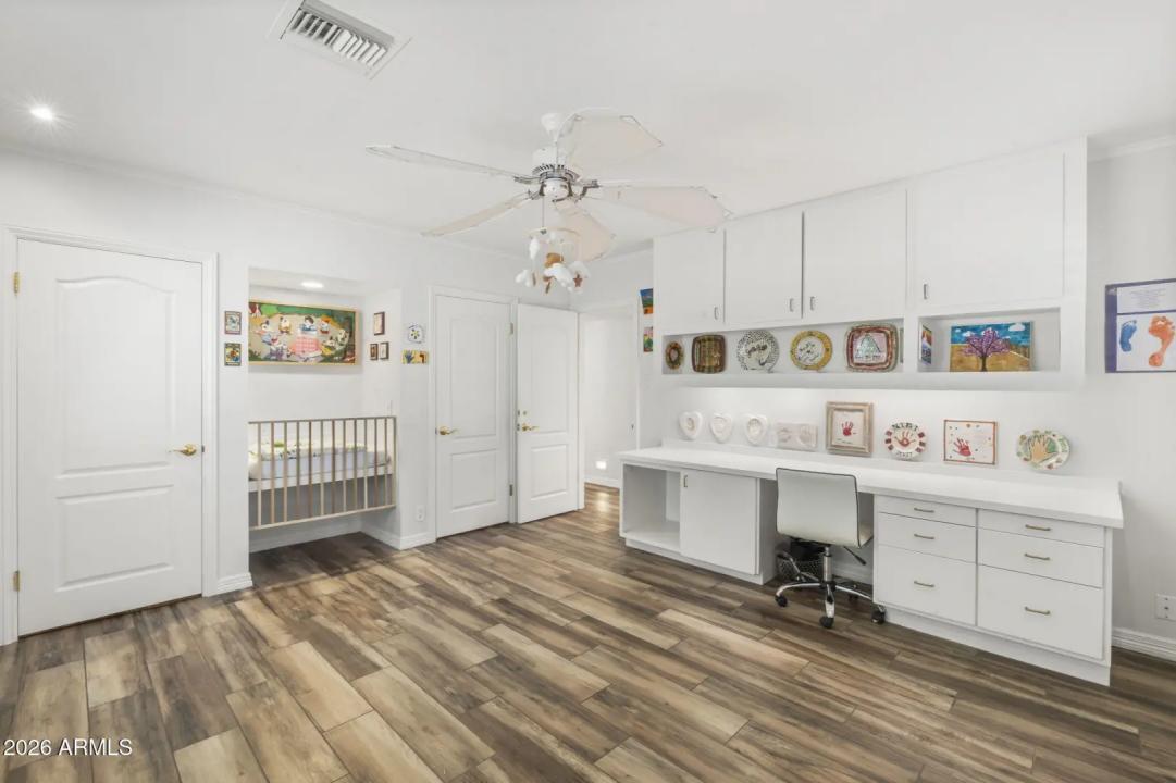 Real Estate Picture 36