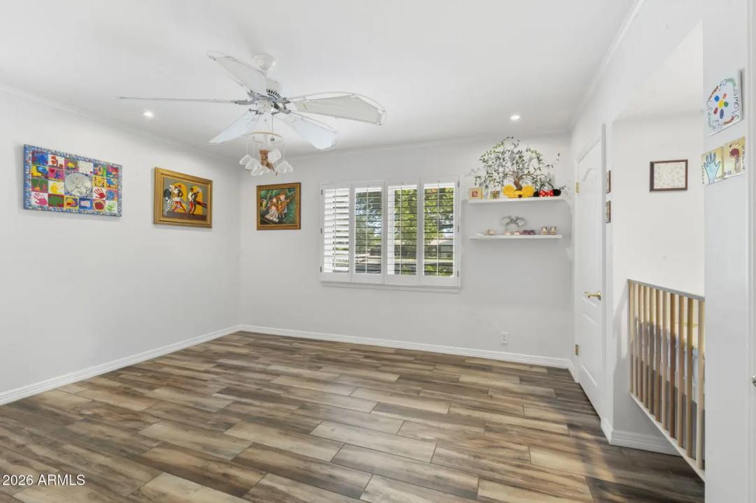 Real Estate Picture 37