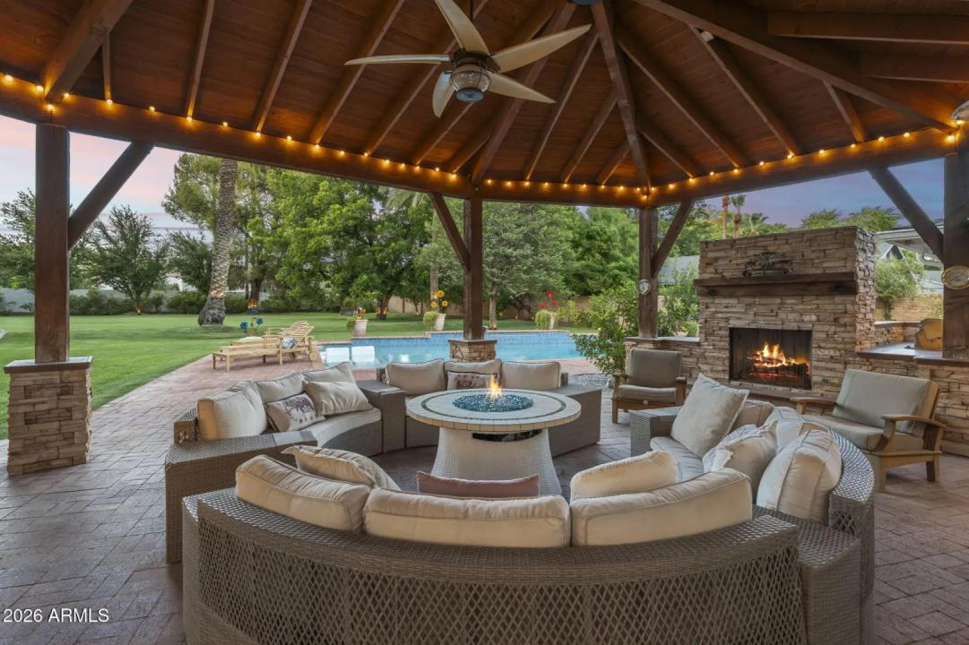 Real Estate Picture 75