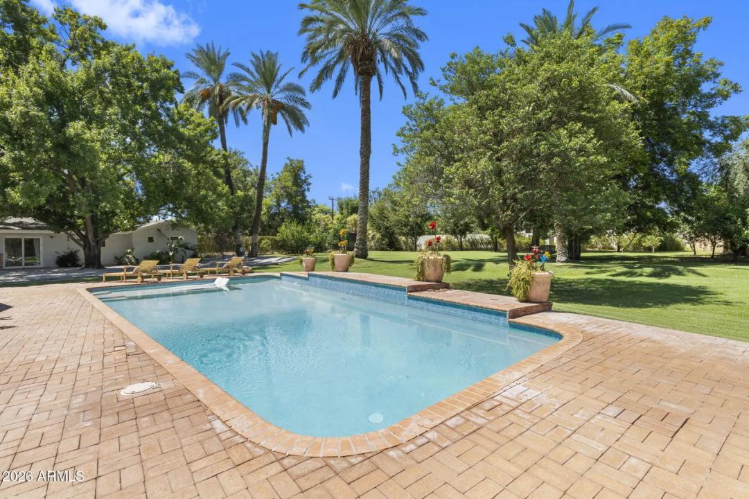 Real Estate Picture 86