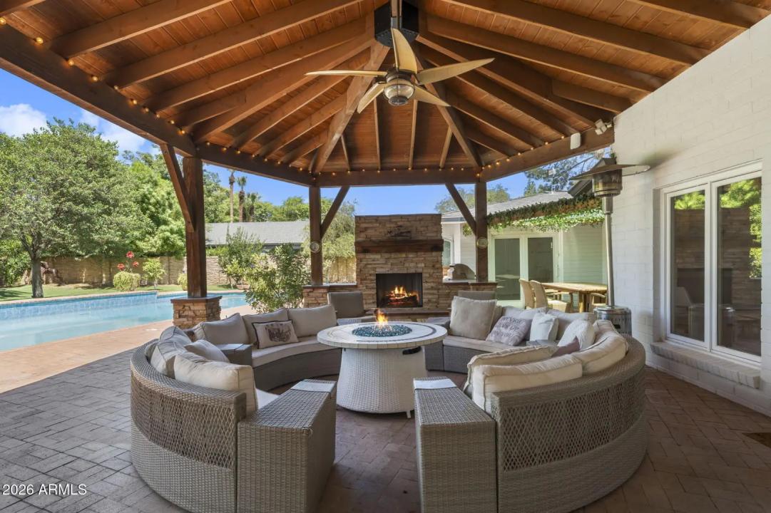 Real Estate Picture 90