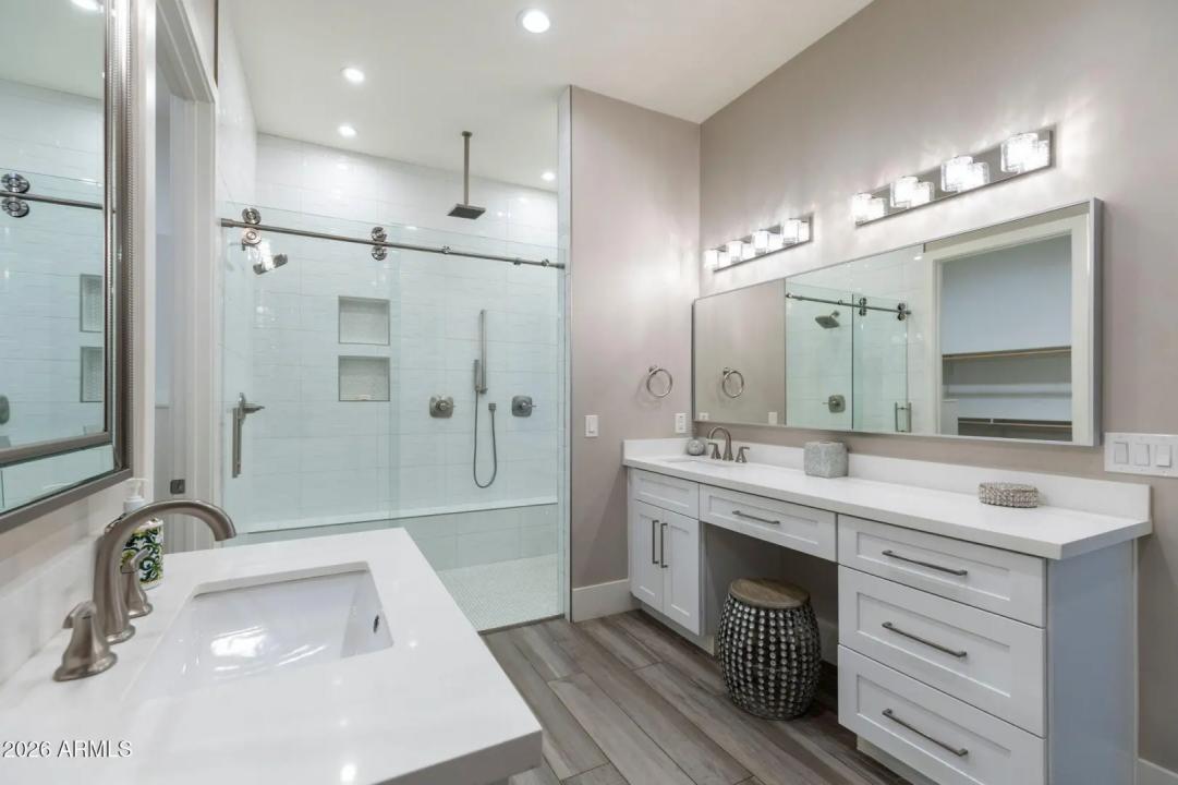 Real Estate Picture 25