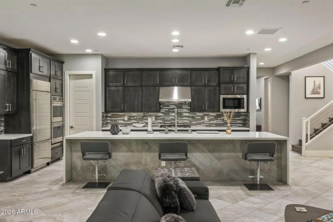 Real Estate Picture 2