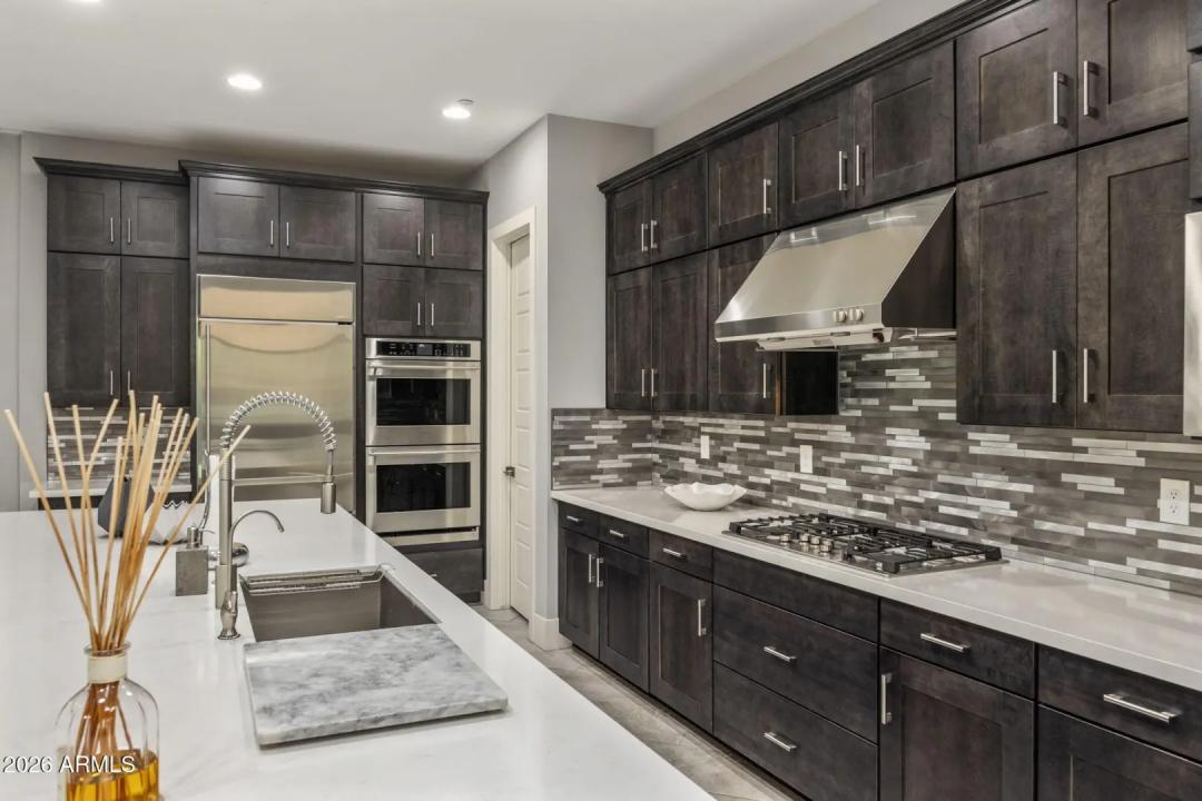 Real Estate Picture 21