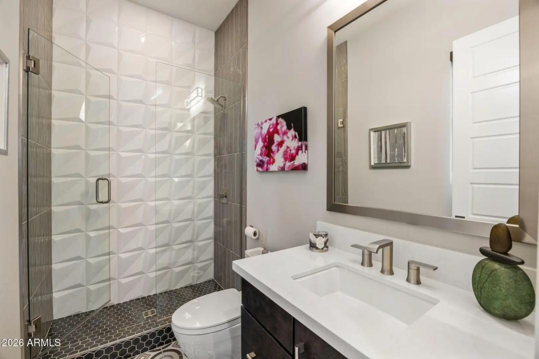 Real Estate Picture 13