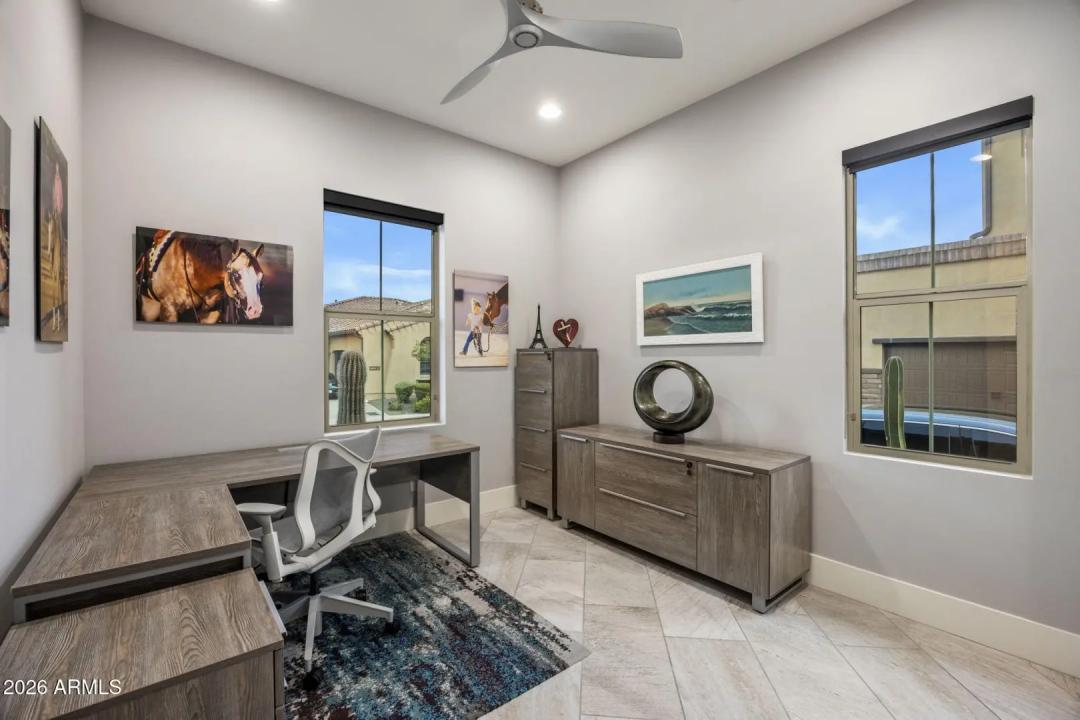 Real Estate Picture 12