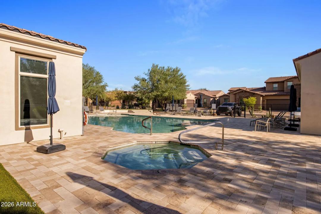 Real Estate Picture 36