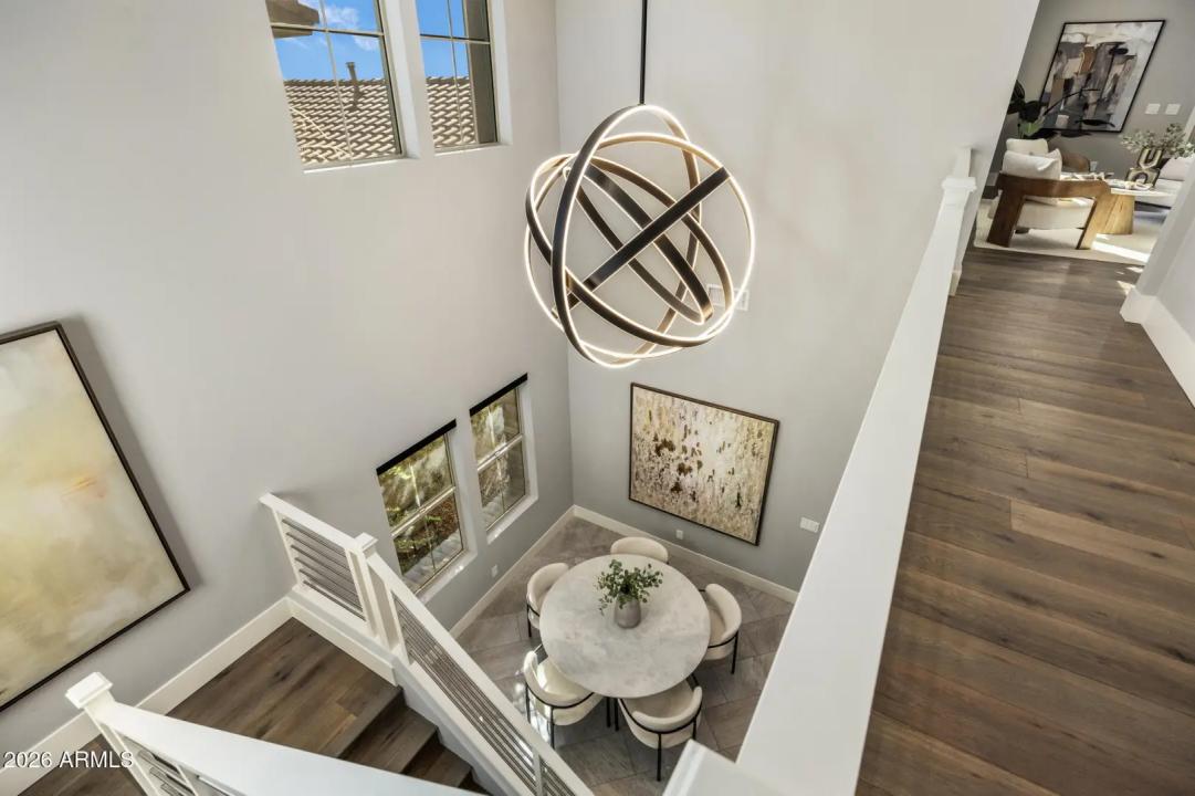 Real Estate Picture 10