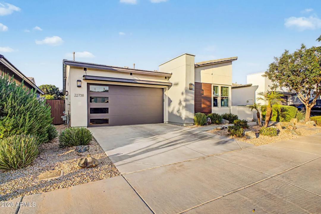 Real Estate Picture 39