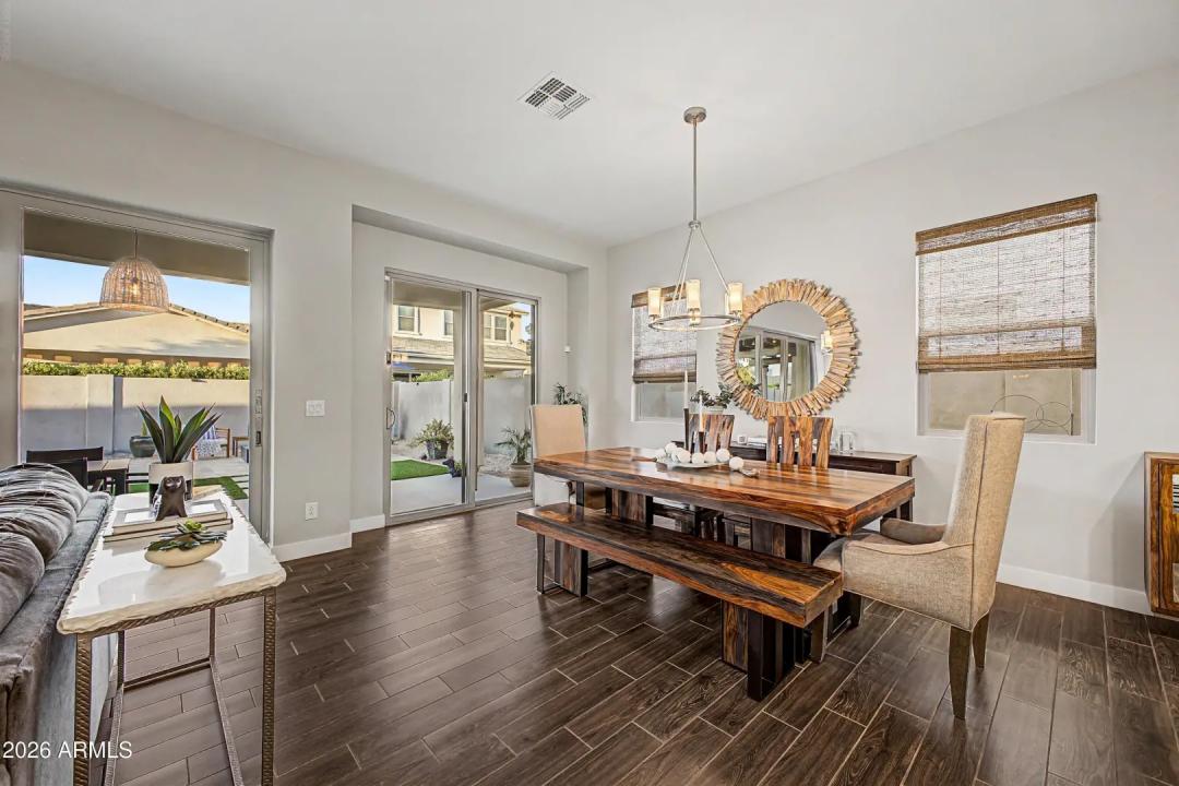 Real Estate Picture 6