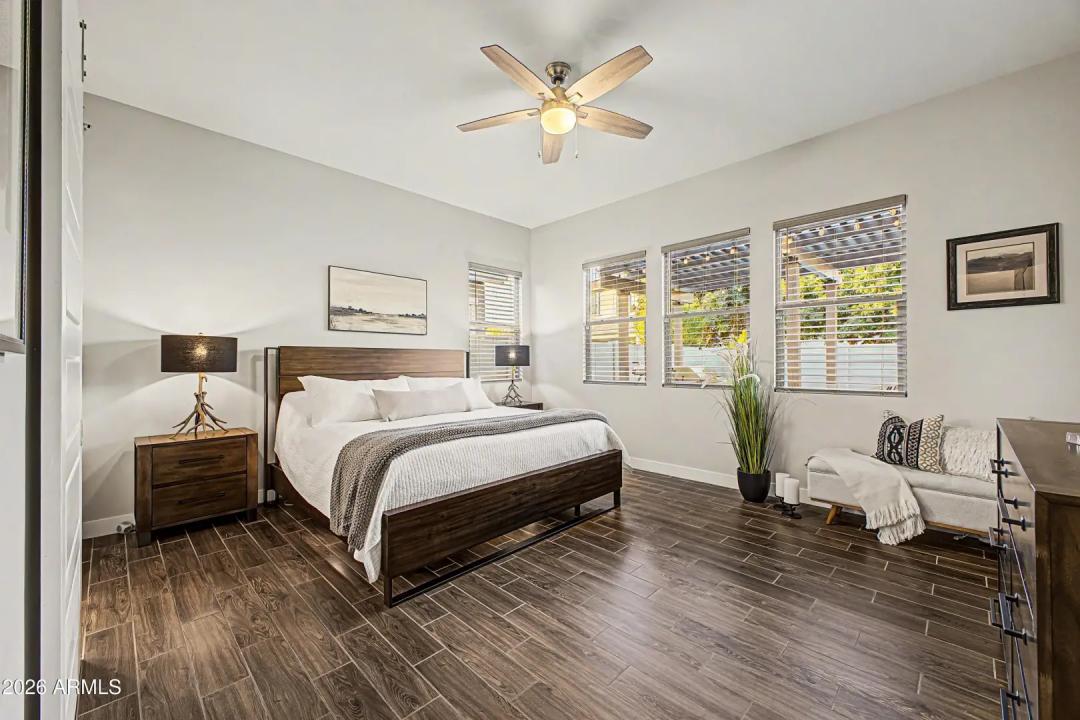 Real Estate Picture 18