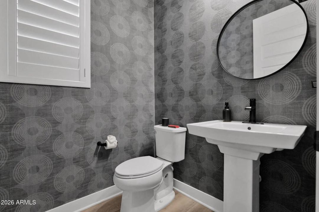 Real Estate Picture 23