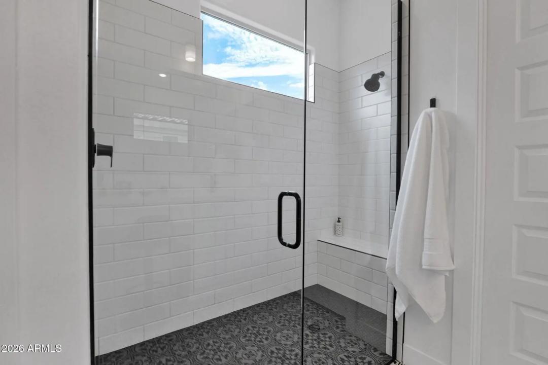 Real Estate Picture 19