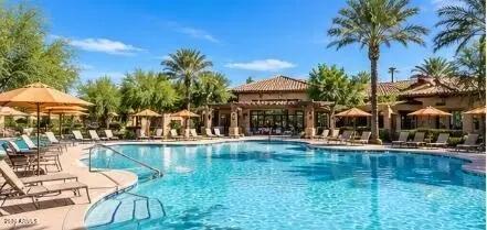 Real Estate Picture 10