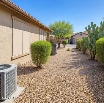 Real Estate Picture 26