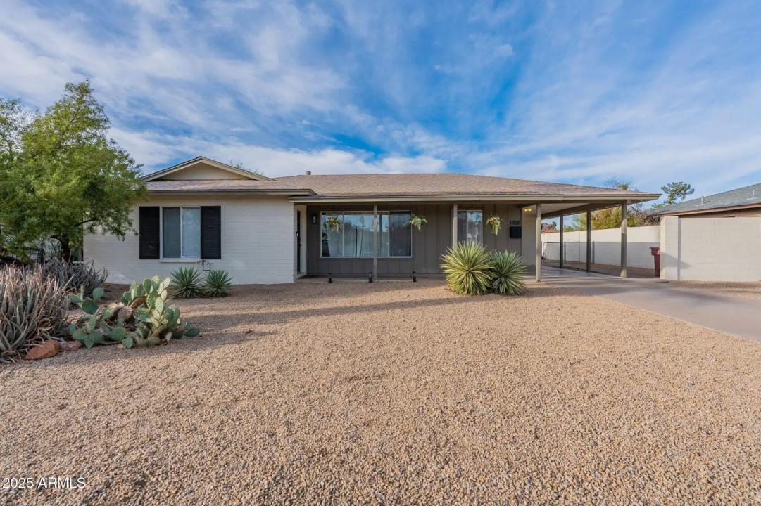 Real Estate Picture 1