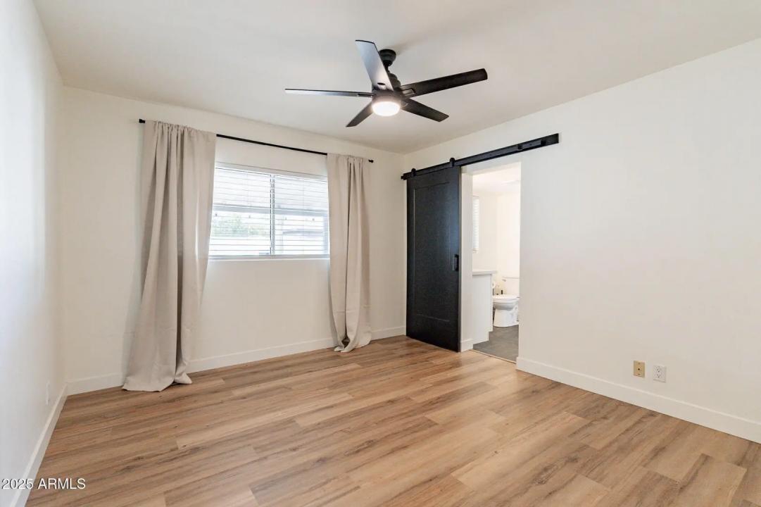 Real Estate Picture 15