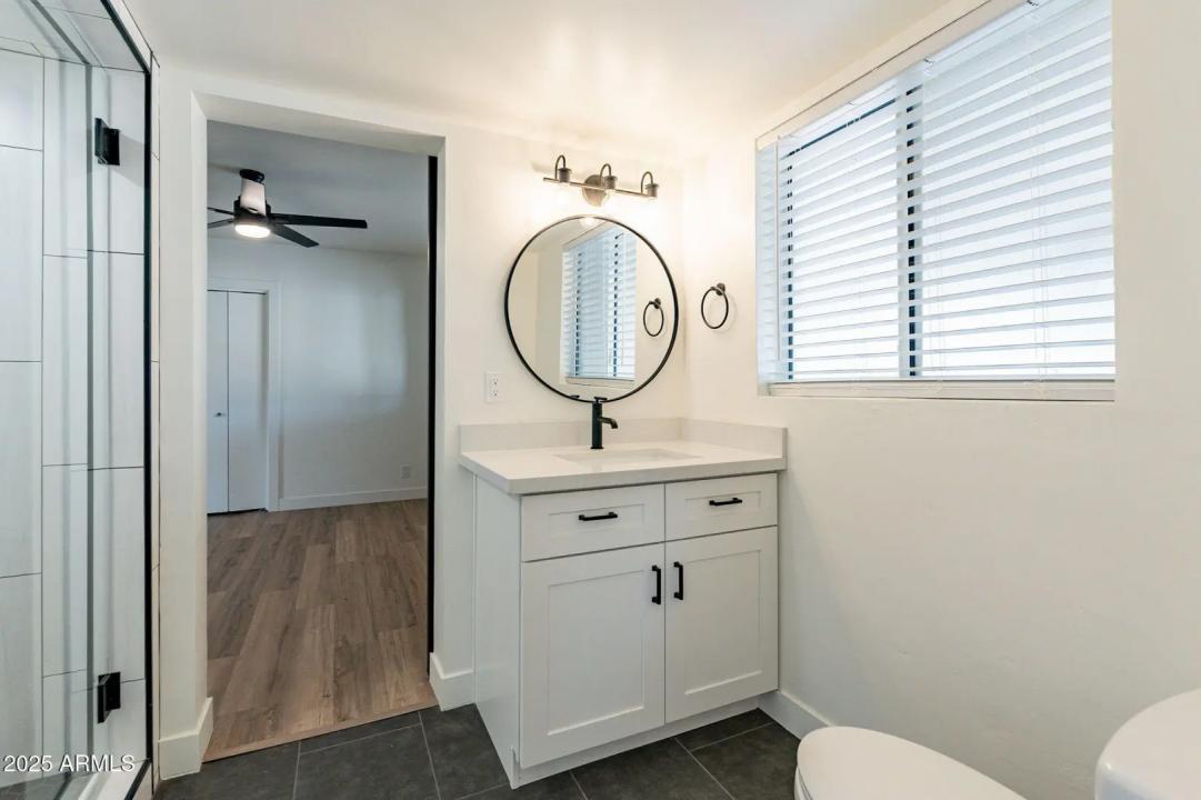Real Estate Picture 17