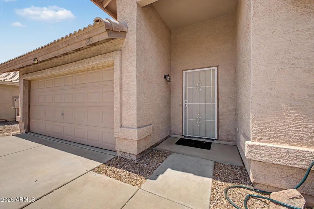 Real Estate Picture 3