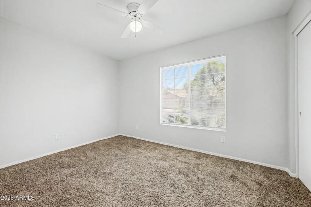 Real Estate Picture 18