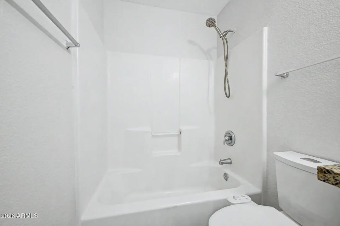 Real Estate Picture 22