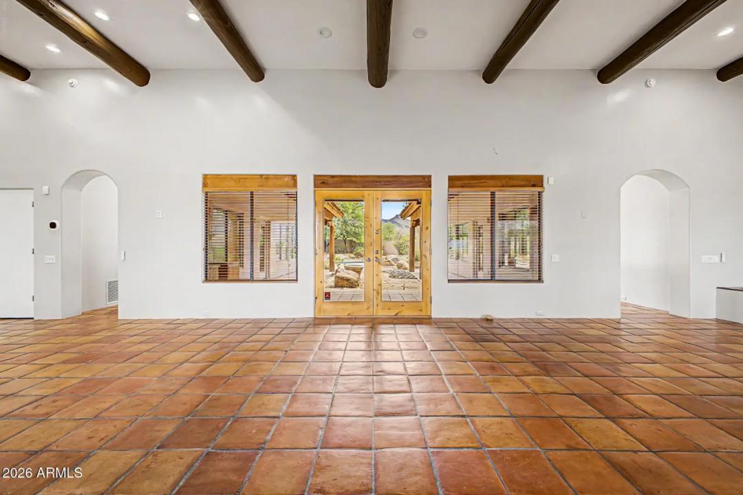 Real Estate Picture 6
