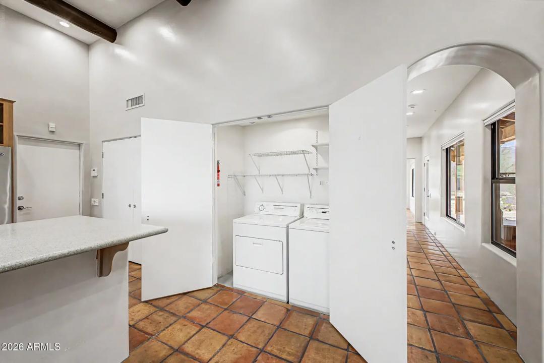 Real Estate Picture 11