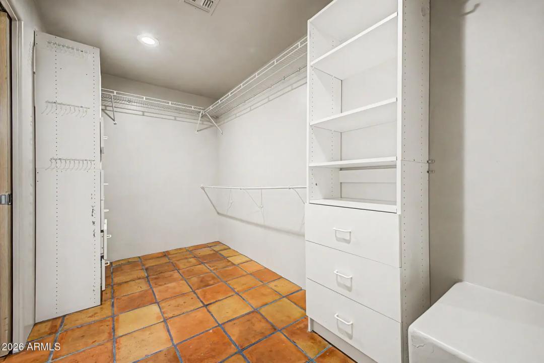 Real Estate Picture 21