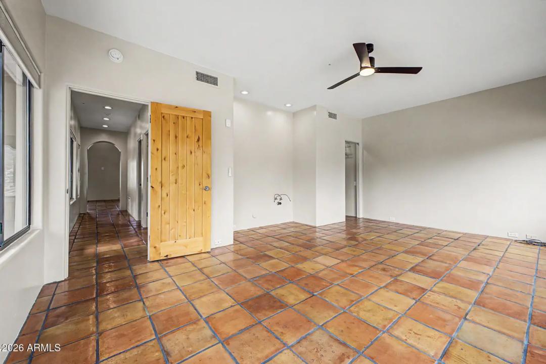 Real Estate Picture 26