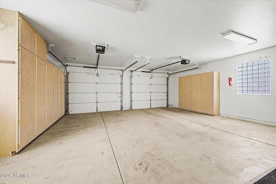 Real Estate Picture 30