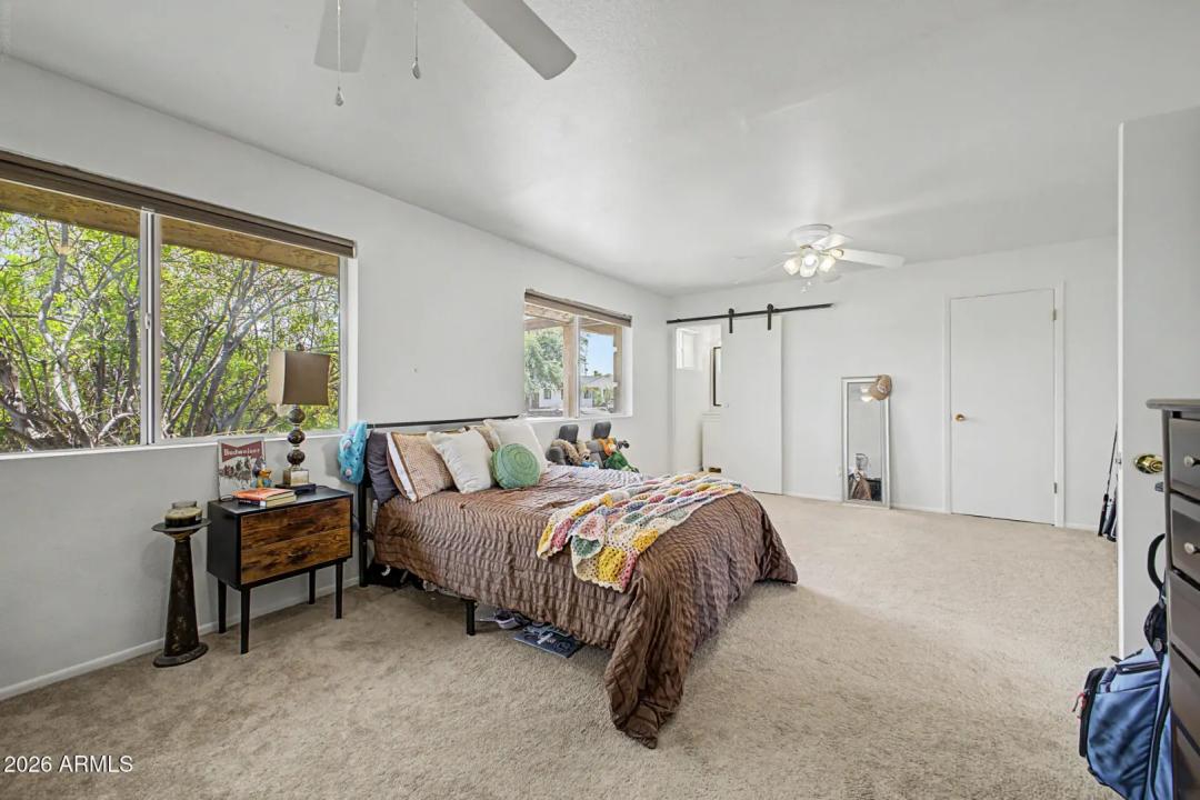Real Estate Picture 13