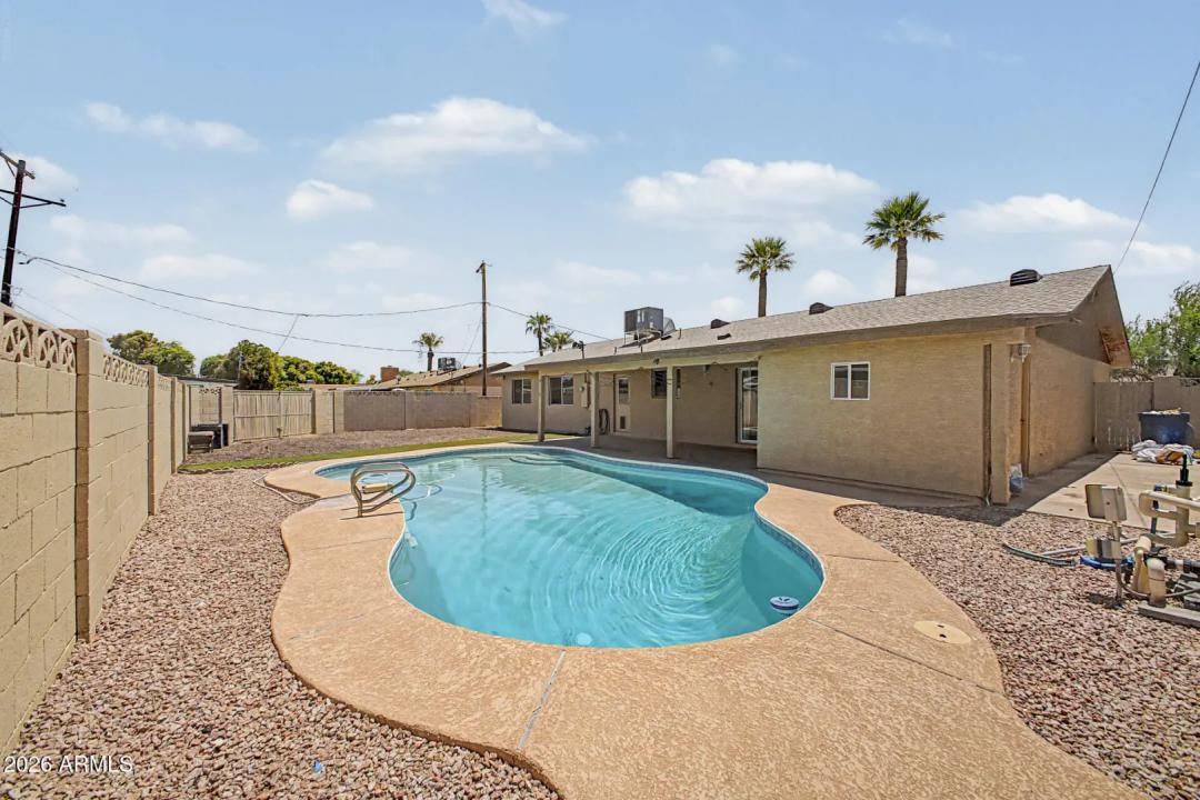 Real Estate Picture 23