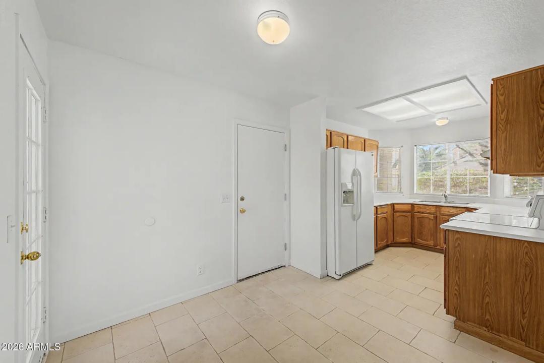 Real Estate Picture 9