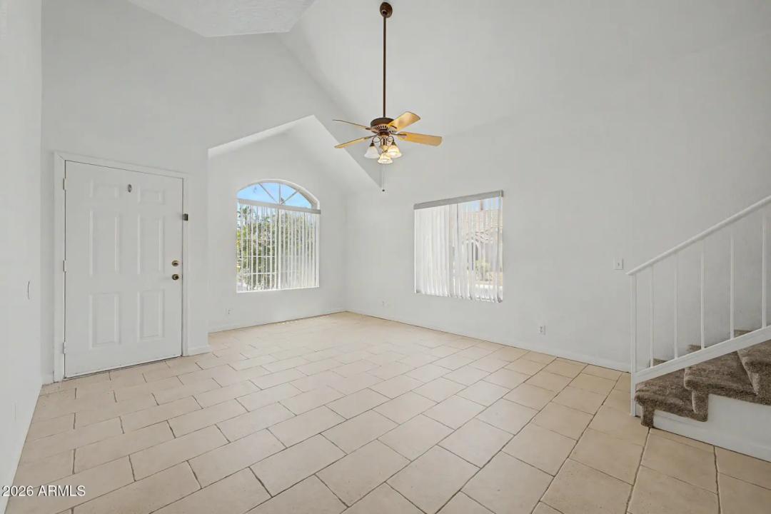 Real Estate Picture 5