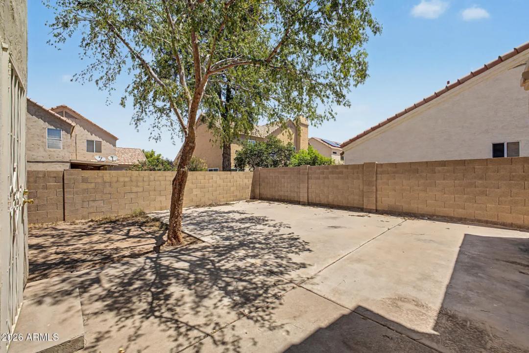 Real Estate Picture 25