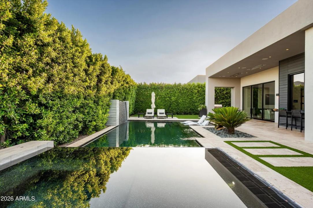 Real Estate Picture 29