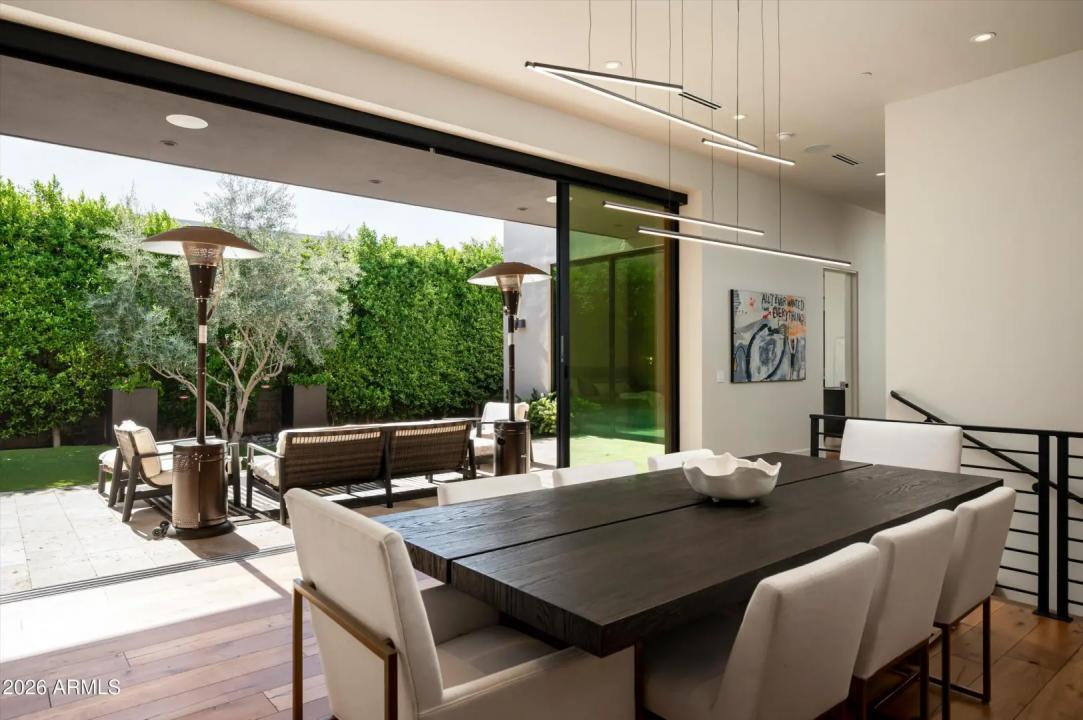 Real Estate Picture 6