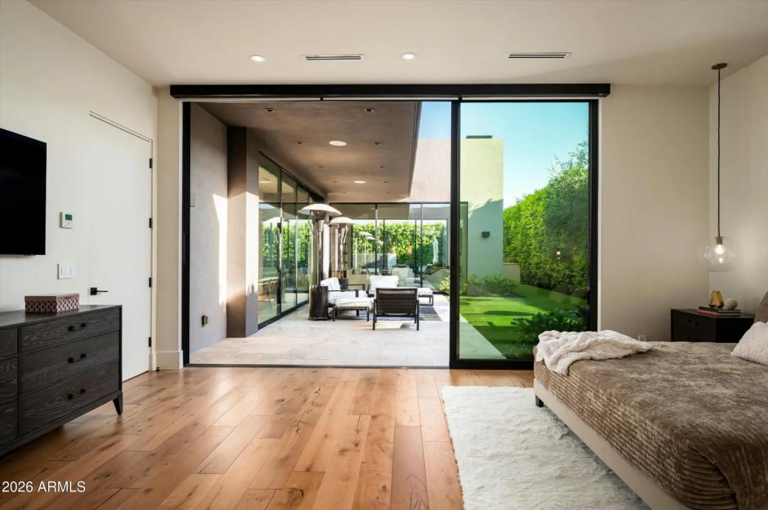 Real Estate Picture 19