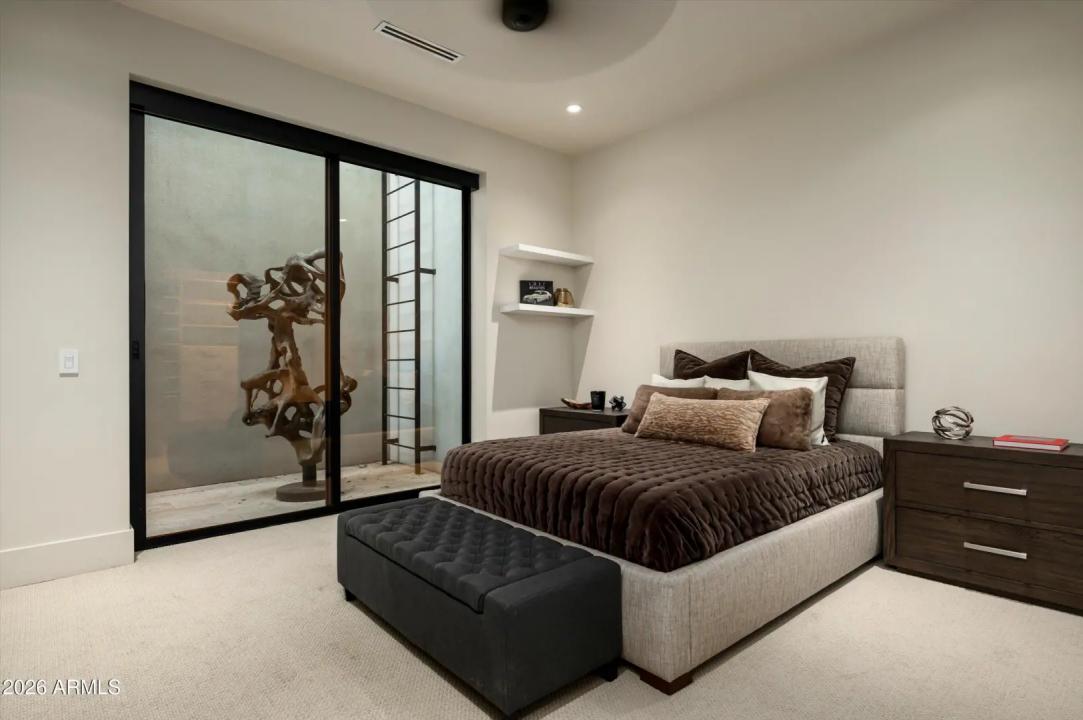 Real Estate Picture 23