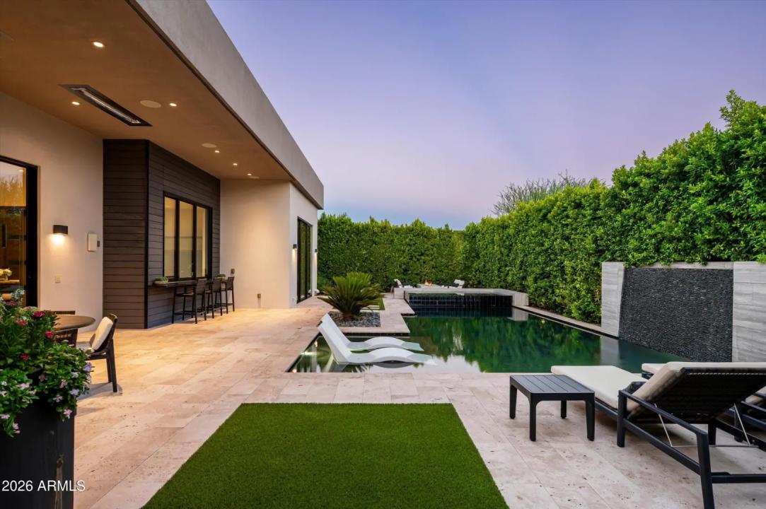 Real Estate Picture 2