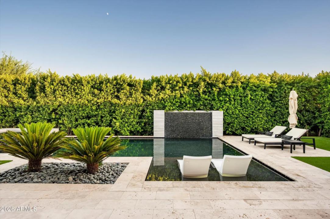 Real Estate Picture 28