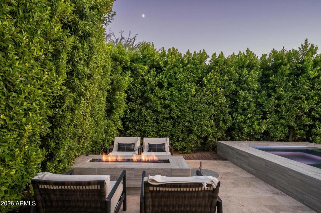 Real Estate Picture 33