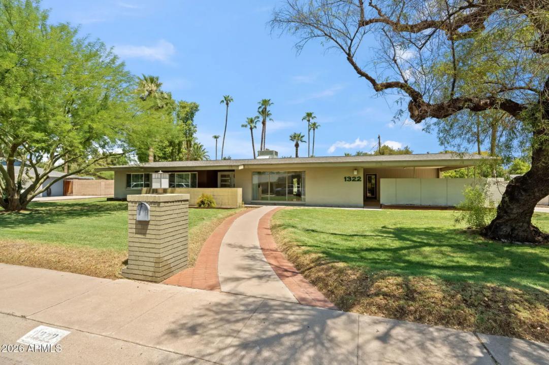 Real Estate Picture 2