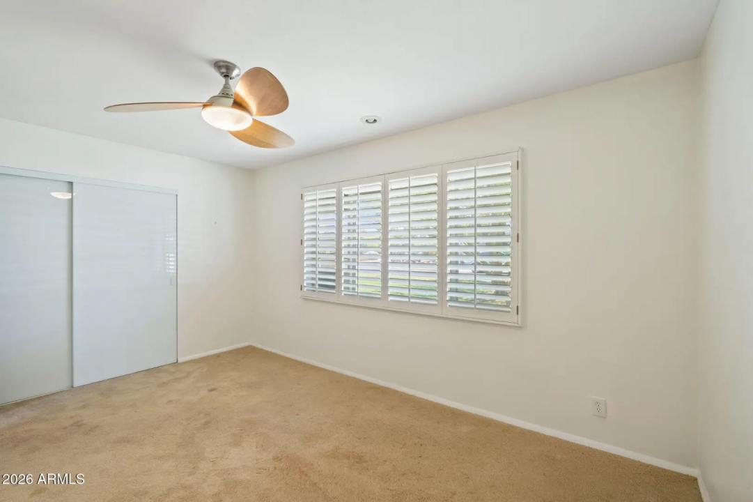 Real Estate Picture 23
