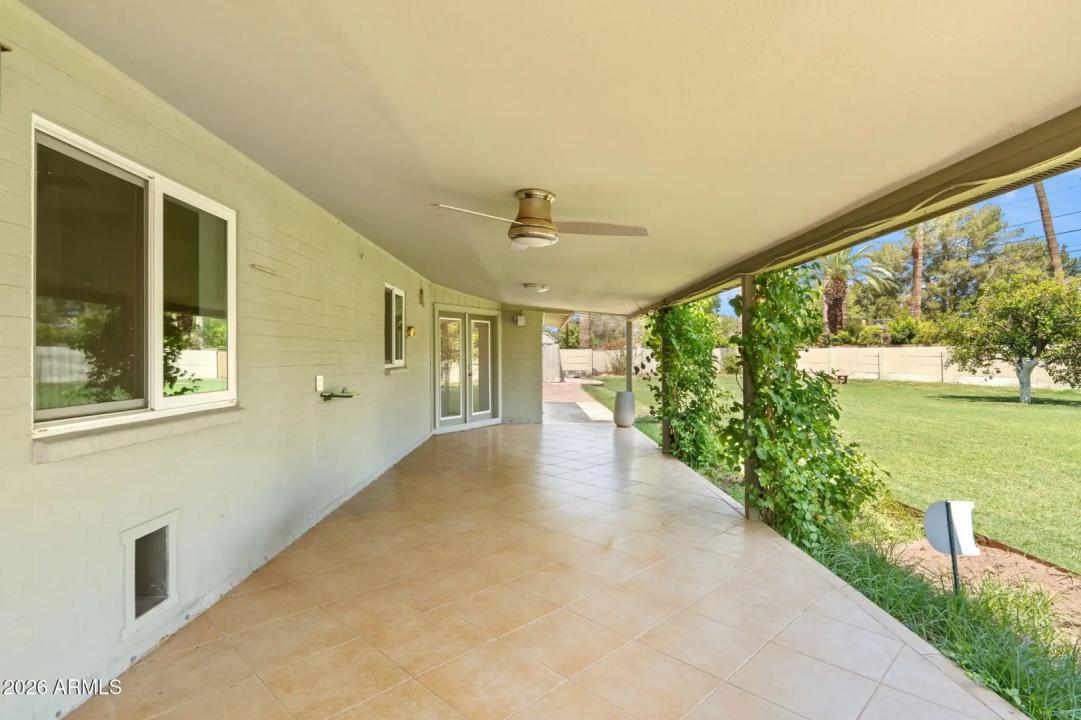 Real Estate Picture 30